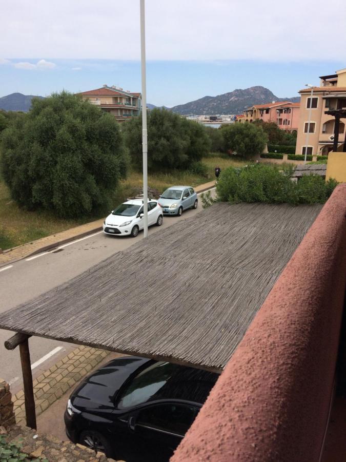 Airport by feet vicino a piedi-Port-Commercial Center-50mq-Balcony sea view-per metà rimborsabile&possibile upgrade gratis Olbia Extérieur photo
